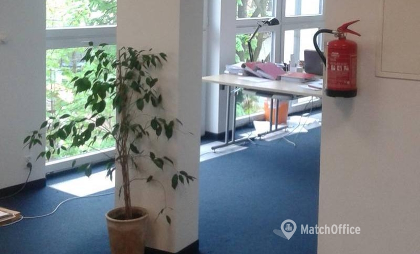 96 m² Shared workspace in Warszawa Praga-Południe, Patriotów 303 (04-767) - 2 | MatchOffice.com