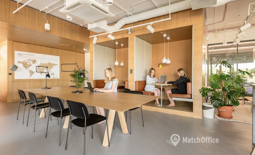  Coworking do wynajęcia w Warszawa Śródmieście