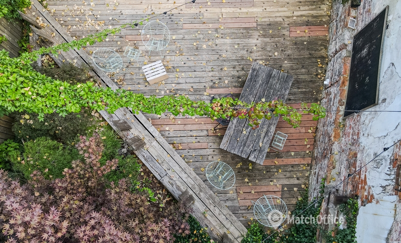 Office Krakusa 11 30-535 Krakow