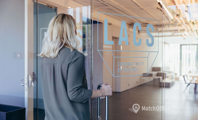 5000 m² Shared office  in Lisbon, Cais Rocha Conde d’Óbidos (1350-352) - 4 | MatchOffice.com