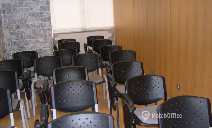 32 m² Shared workspace  in Lisbon, Avenida Fontes Pereira de Melo (1050-116) - 3 | MatchOffice