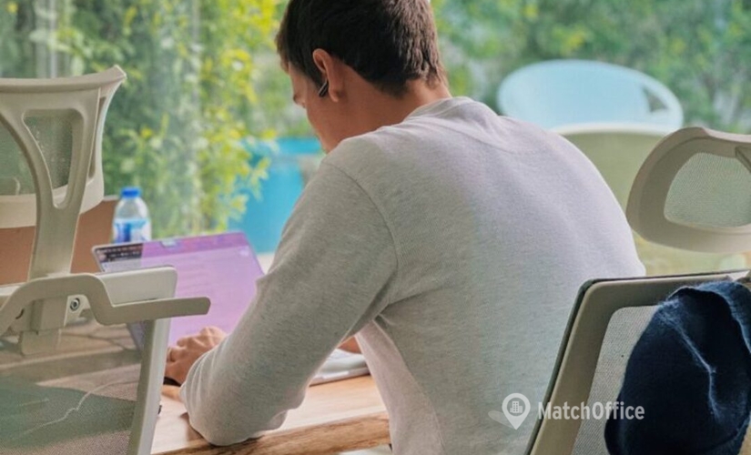 10 m² Co-working in Lisbon, Avenida Costa Pinto 560 (2750-786) - 1 | MatchOffice.com