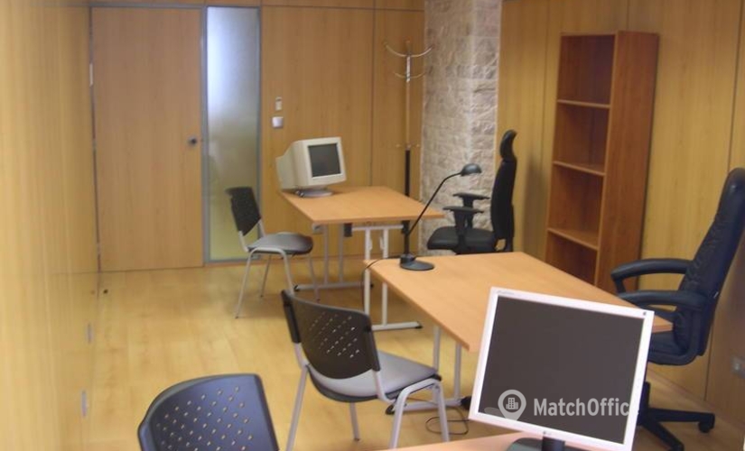 32 m² Business space in Lisbon, Av. Barbosa du Bocage (1050-030) - 1 | MatchOffice.com