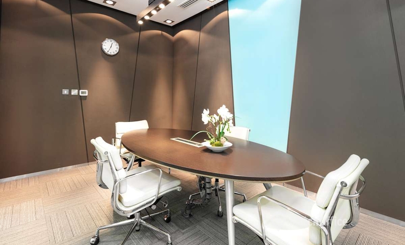 10 m² Shared office  in West bay, 63 Airport Road (%[postal_code]) - 2 | MatchOffice.com