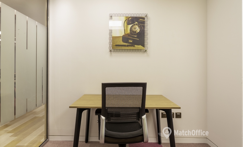 100 m² Business space place for rent in Riyadh, King Abdulaziz Road (13315) - 0 | MatchOffice.com