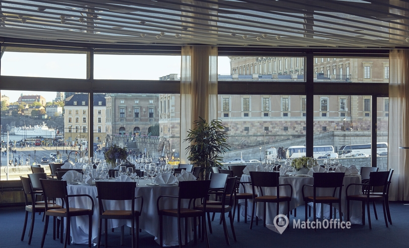 Konferensrum(Yta:480 m²) för uthyrning i Operakällaren, Karl XII:s Torg, 111 47 Norrmalm. Inga extra avgifter | MatchOffice.se