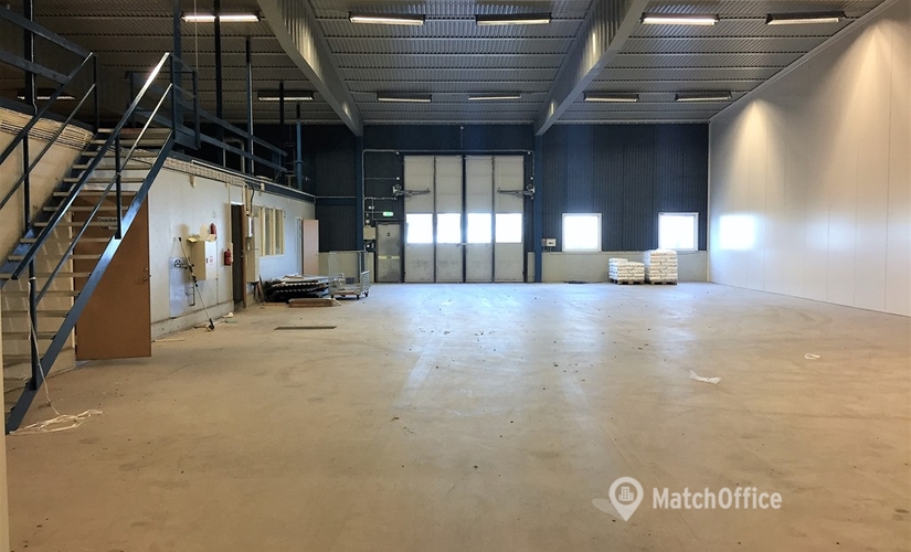 1050 m² Lagerutrymme uthyres i Enköping, Enköping (749 40) - 0 | MatchOffice