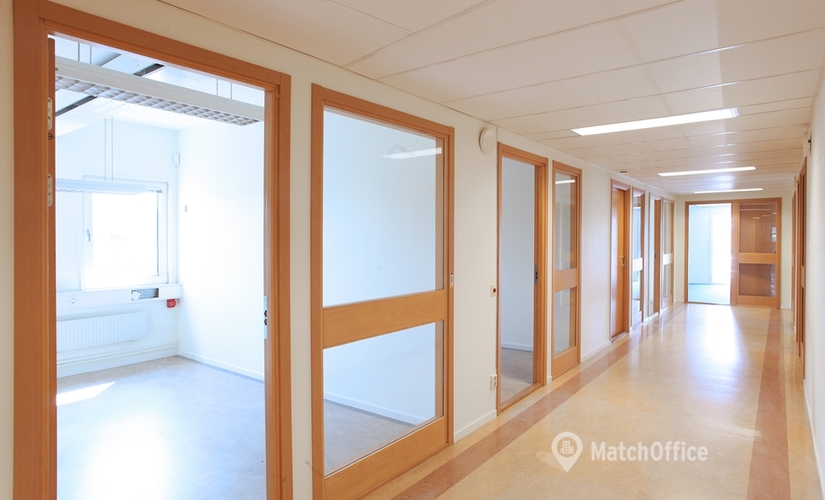 426 m² Office space for rent in Husie, Malmö (212 35) can benefit your business - 1 | MatchOffice