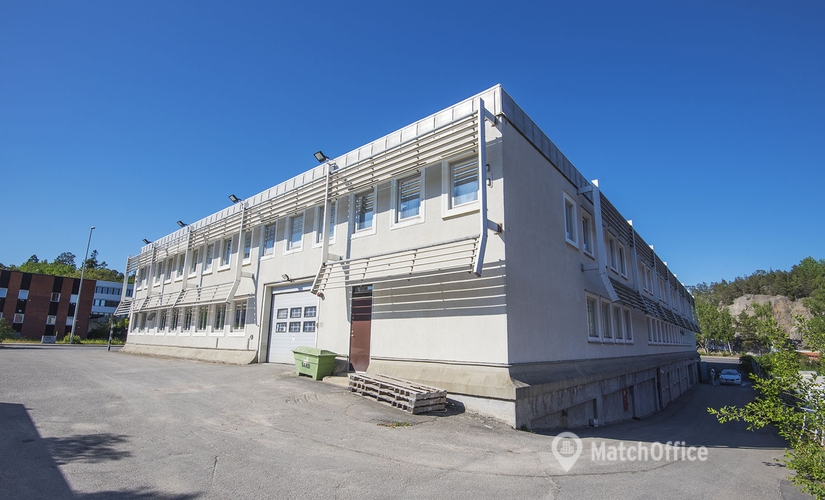 2752 m² Verkstad för uthyrning i Huddinge-Farsta, Farsta (123 43) - 4 | MatchOffice.se