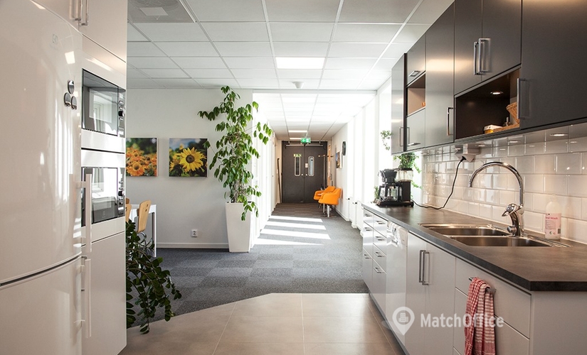 Kontorsrum(Yta:281 m²) att hyra i Malmö, Norra Bulltoftavägen 65, 212 21 Malmö Kirseberg. Inga extra avgifter | MatchOffice.se