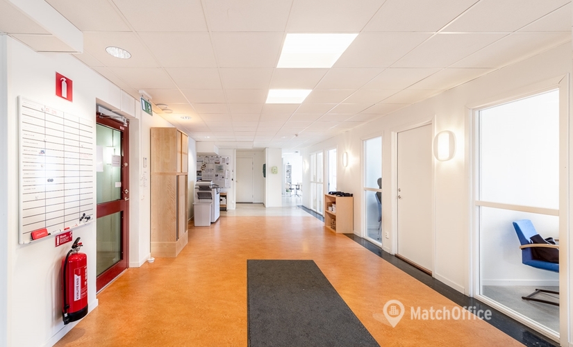 Affärscentrum(Yta:1556 m²) för uthyrning i Arlandastad, Maskingatan 3, 195 60 Sigtuna. Handikappanpassad | MatchOffice.se