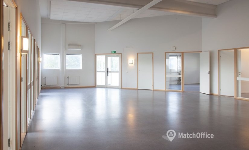 Kontorsutrymme(Yta:275 m²)	för uthyrning i Arlöv, Företagsvägen 29, 232 37 Burlöv. Inga extra avgifter | MatchOffice.se