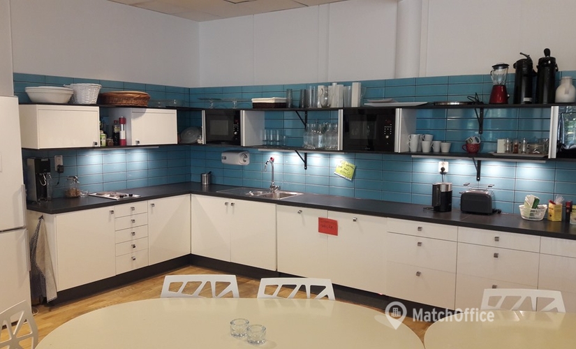 Kontorshotell(Yta:456 m²) att hyra i Upplands Väsby, Johanneslundsvägen 2, 194 61 Upplands Väsby. Fullt utbud av faciliteter | MatchOffice.se