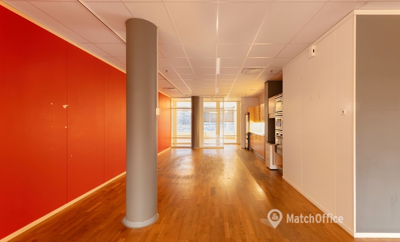 585 m² Commercial office up for rent in Kista, Kista, 164 74 - 1 | MatchOffice.com