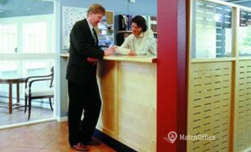 Mötesrum(Yta:60 m²) att hyra i Gymnasievägen 22, 141 38 Farsta. WiFi-anslutning ingår | MatchOffice.se