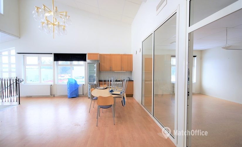 285 m² Lagerlokal att hyra i Stockholm Norrort, Vallentuna (186 40) - 2 | MatchOffice