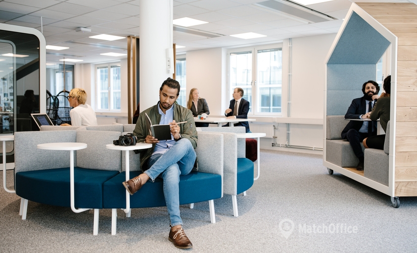 Uthyrning av bekväm 30 m² Flexibel arbetsplats i Stockholm City, Blekholmstorget 30 F (111 64) - 1 | MatchOffice