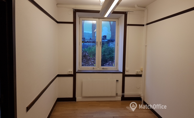 Coworking utrymme(Yta:27 m²) att hyra i Västra kanalgatan 1, 211 43 Malmö Norr. Tillgång 24/7 | MatchOffice.se