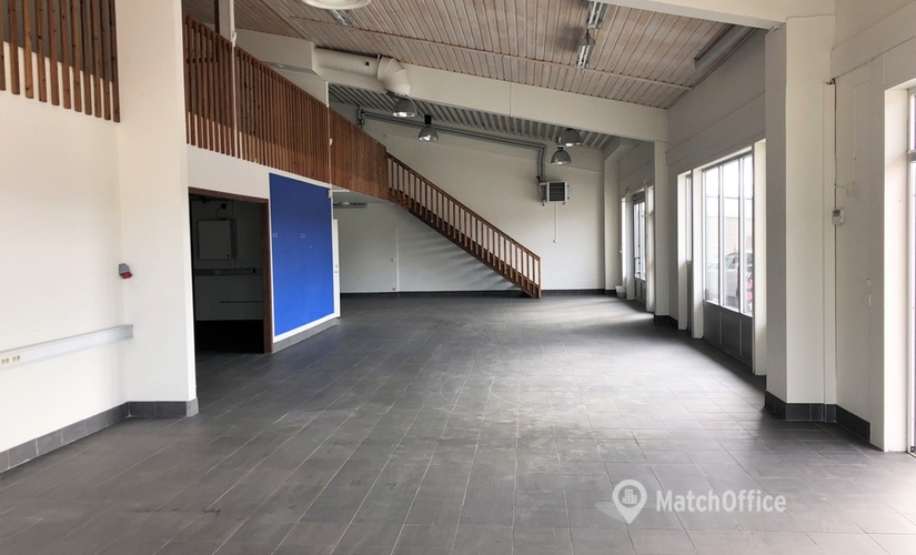 350 m² Industrilokal att hyra i Västerås, Västerås (721 33) - 1 | MatchOffice