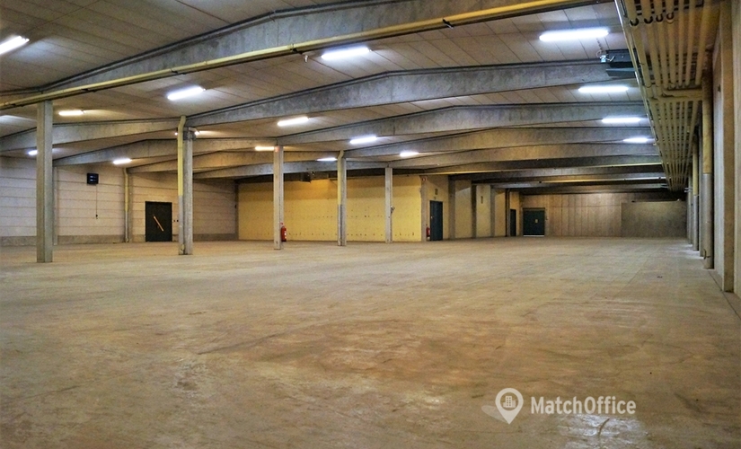 1900 m² Lagerhall uthyres i Södertälje, Södertälje (151 66) - 2 | MatchOffice.se