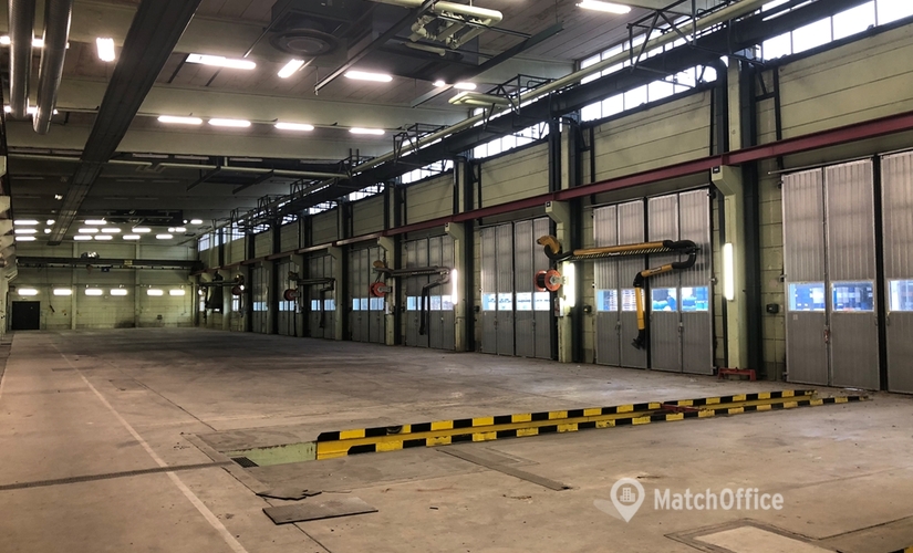 3700 m² Verkstad uthyres i Södertälje, Södertälje (151 66) - 3 | MatchOffice