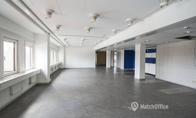 493 m² Lagerlokal för uthyrning i Huddinge-Farsta, Farsta (123 43) - 1 | MatchOffice.se