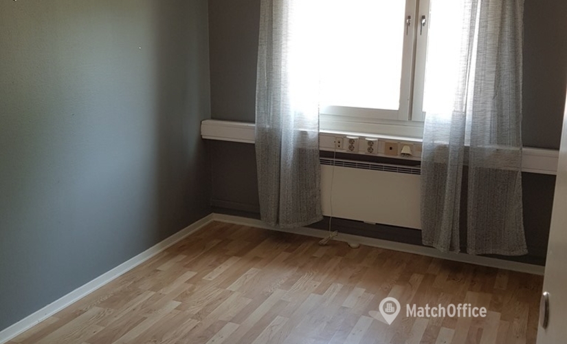 184 m² Verkstad uthyres i Täby, Täby (183 71) - 1 | MatchOffice.se