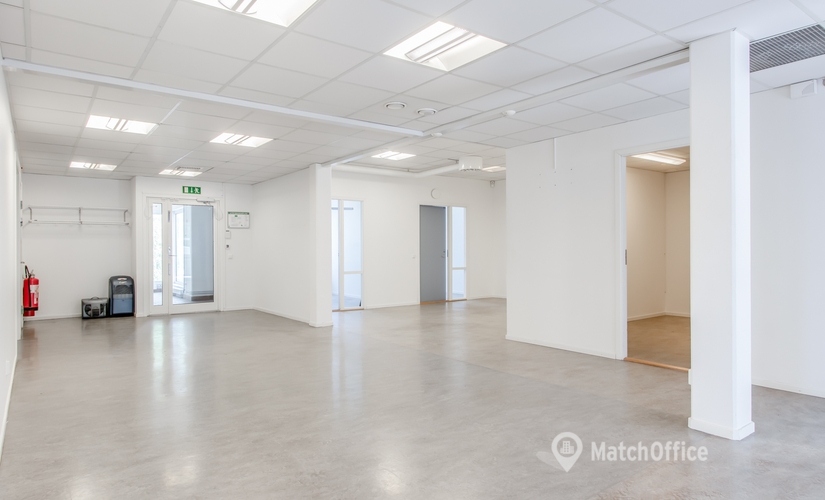 255 m² Lagerhall uthyres i Södertälje, Södertälje (151 38) - 4 | MatchOffice