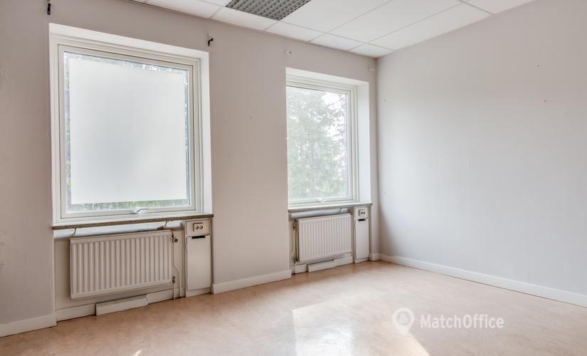 226 m² Lager för uthyrning i Södertälje, Södertälje (151 38) - 1 | MatchOffice