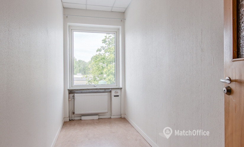 226 m² Lagerhall att hyra i Södertälje, Södertälje (151 38) - 3 | MatchOffice