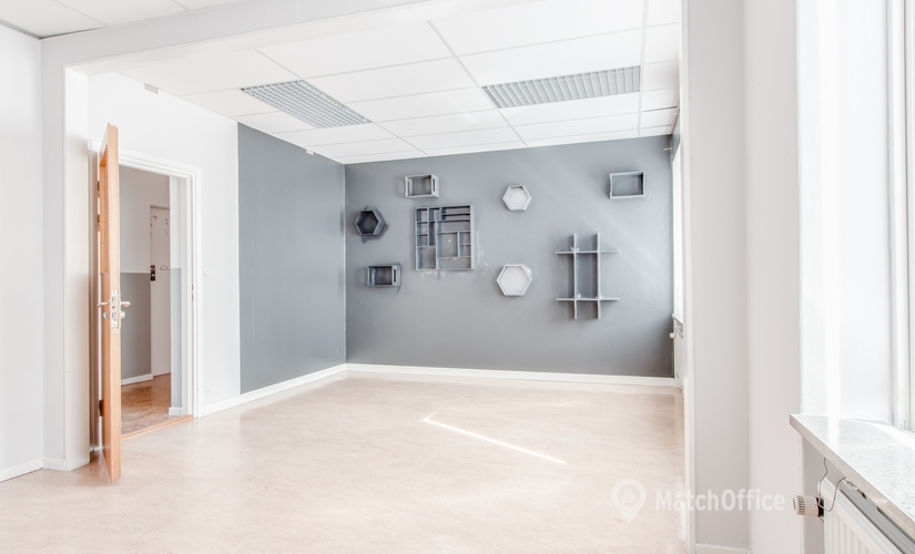 226 m² Lagerhall uthyres i Södertälje, Södertälje (151 38) - 4 | MatchOffice