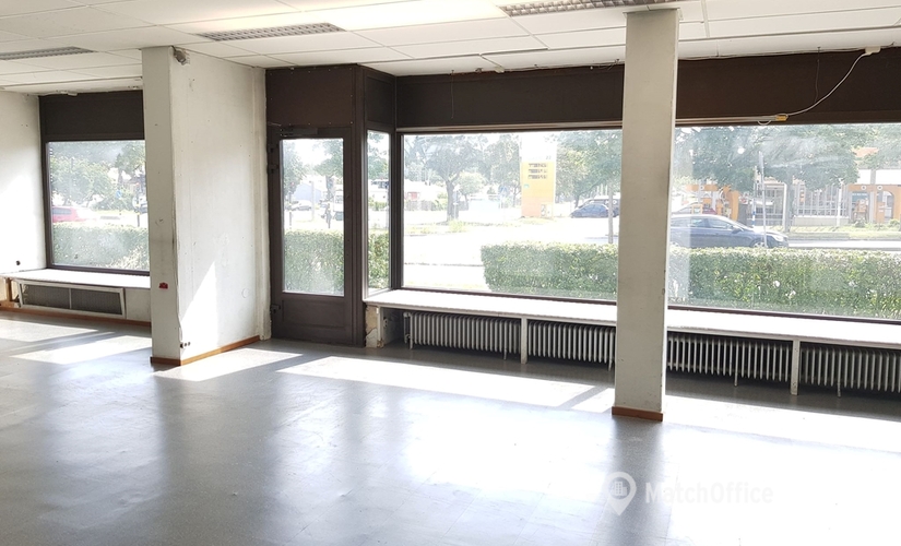 535 m² ledig Butikslokal för uthyrning i Bromma, Bromma (168 51) - 1 | MatchOffice
