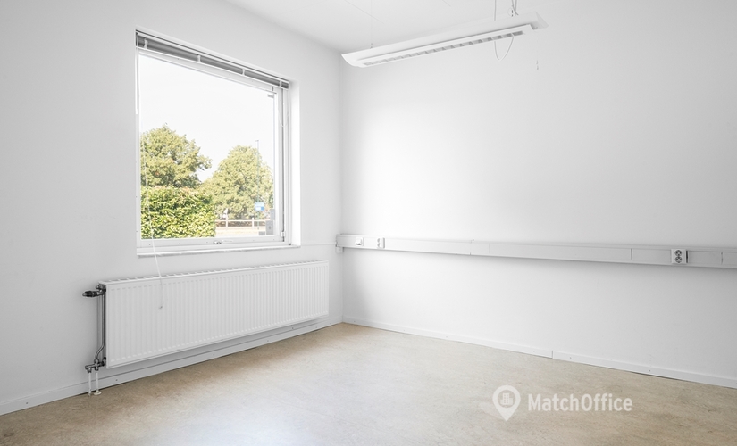 305 m² Business center property for rent in Husie, Malmö (212 35) - 3 | MatchOffice