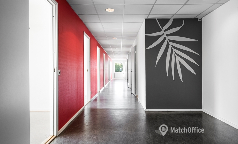 305 m² Business park property available to rent in Husie, Malmö (212 35) - 4 | MatchOffice.com