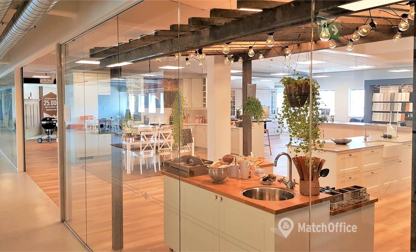 Butikslokal(Yta:292 m²) för uthyrning i Stockholmsvägen 35, 194 61 Upplands Väsby. Lång- och korttidsuthyrning | MatchOffice.se