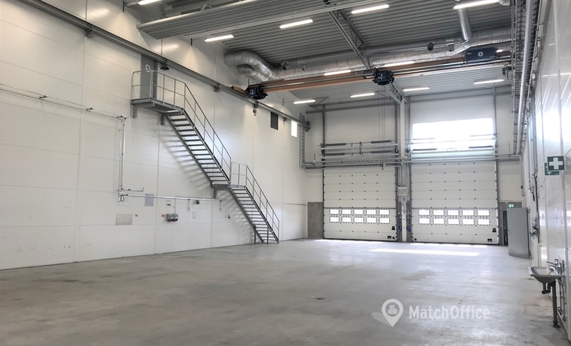 1115 m² Lager att hyra i Stockholm Norrort, Kungsängen (196 37) - 4 | MatchOffice.se