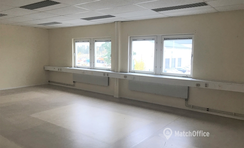 1167 m² Commercial warehouse for rent in Stockholm Norrort, Kungsängen (196 37) - 3 | MatchOffice.com