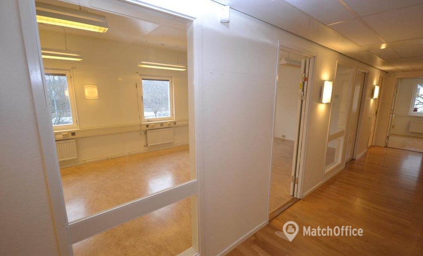 254 m² Business center place up for rent in Sollentuna, Sjöängsvägen 1 (192 72) - 3 | MatchOffice