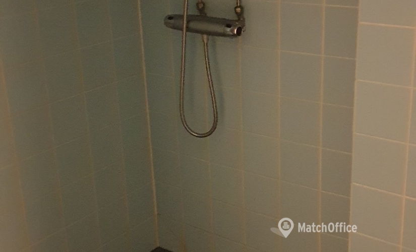 Företagshotell(Yta:130 m²) att hyra i Ridvägen, 174 57 Spånga. Inga extra avgifter | MatchOffice.se