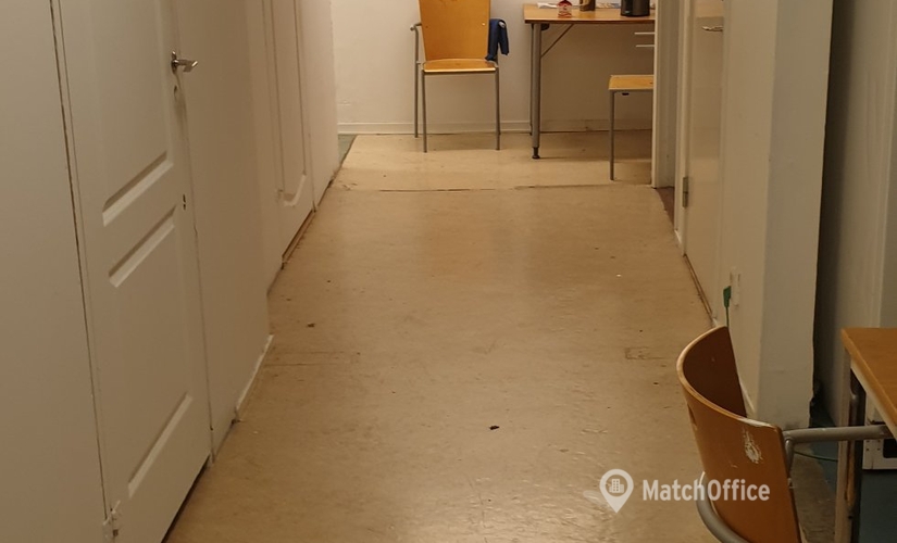 Företagshotell(Yta:130 m²) att hyra i Ridvägen, 174 57 Spånga. Lång- och korttidsuthyrning | MatchOffice.se
