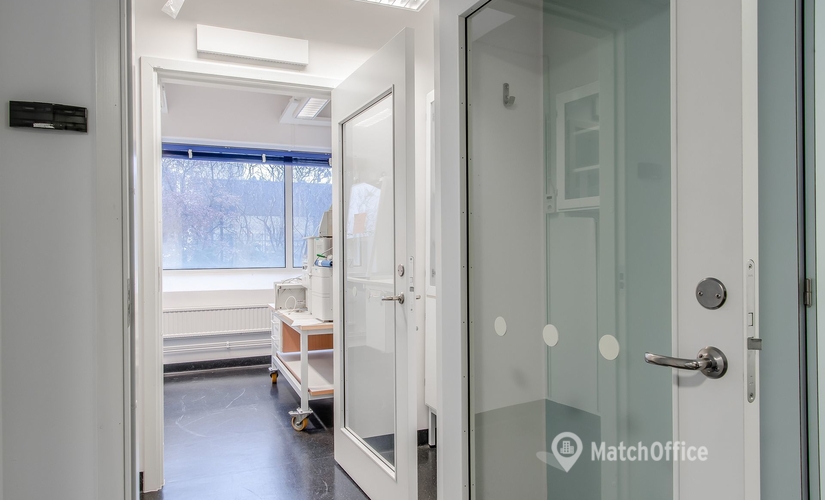 197 m² Företagspark för uthyrning i Södertälje, Södertälje (151 36) - 3 | MatchOffice.se