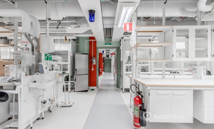 3229 m² Business center att hyra i Södertälje, Södertälje (151 36) - 1 | MatchOffice.se