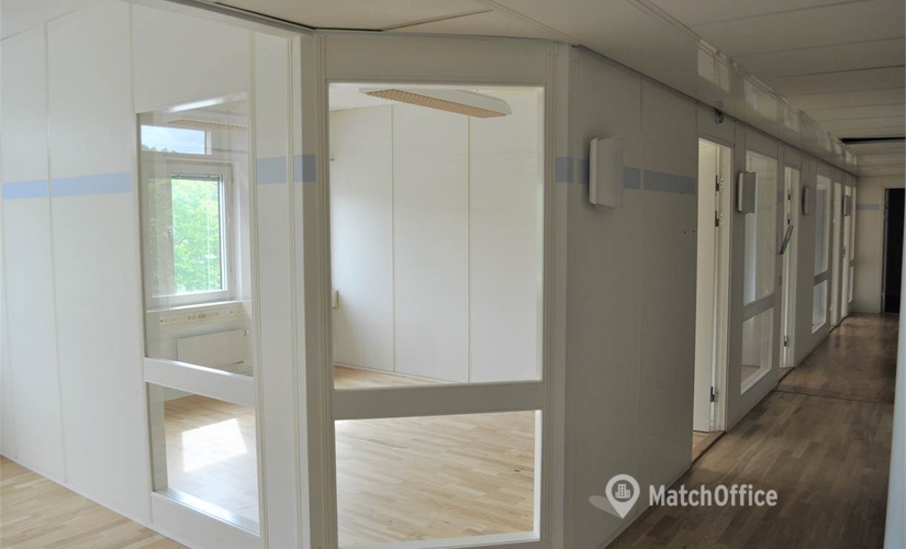 123 m² Serviced office place up for rent in Sollentuna, Sjöängsvägen 15 (192 72) - 4 | MatchOffice.com