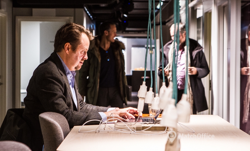 Join comfortable a 600 m² Coworking in Stockholm Norrmalm, Jakobsbergsgatan 22 (111 44) - 3 | MatchOffice