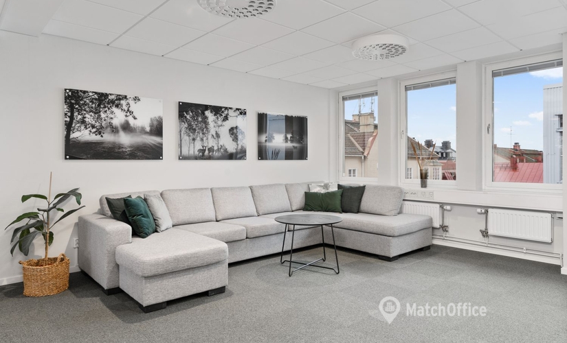 Kontorshotell(Yta:19 m²) att hyra i Västra Trädgårdsgatan 39, 611 32 Nyköping. Endast från verifierade hyresvärdar | MatchOffice.se