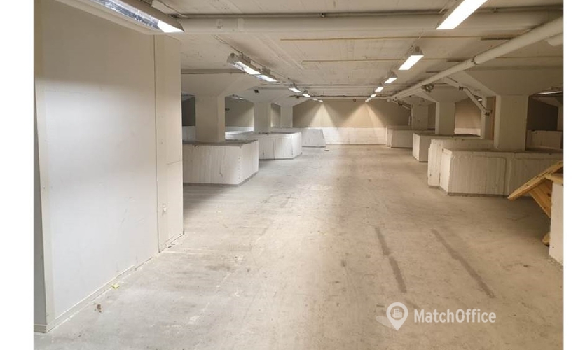 Industrilokal(Yta:860 m²) att hyra i Tumba, Hans Stahles väg 17, 147 41 Botkyrka. Inga extra avgifter | MatchOffice.se