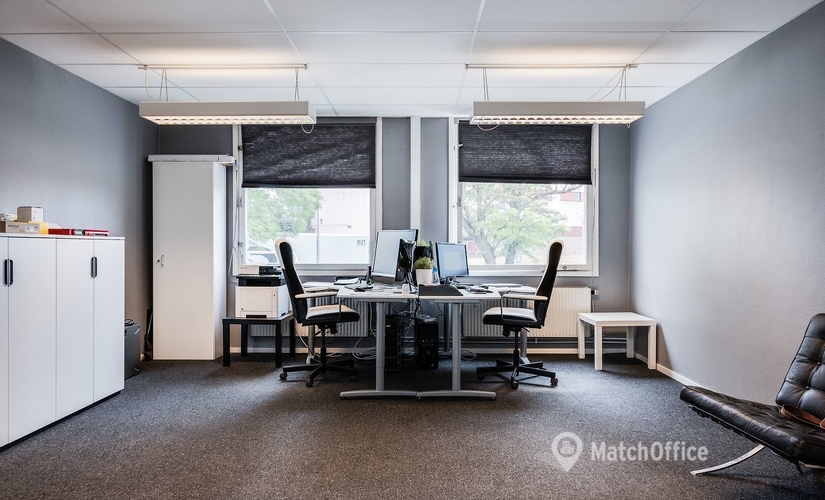 124 m² Business center building for rent in Kalmar, Verkstadsgatan 1 (392 39) - 1 | MatchOffice