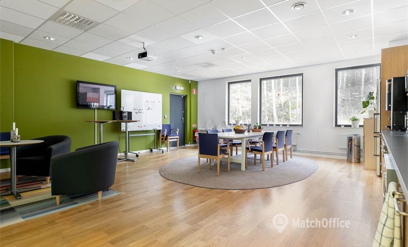 347 m² kommersiell Butik att hyra i Södertälje, Morabergsvägen 33b (152 42) - 1 | MatchOffice