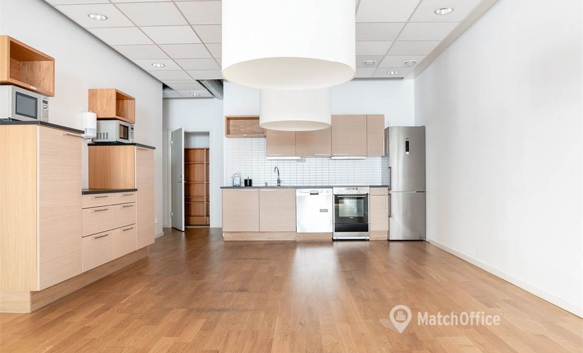 347 m² ledig Butik uthyres i Södertälje, Morabergsvägen 33b (152 42) - 2 | MatchOffice.se