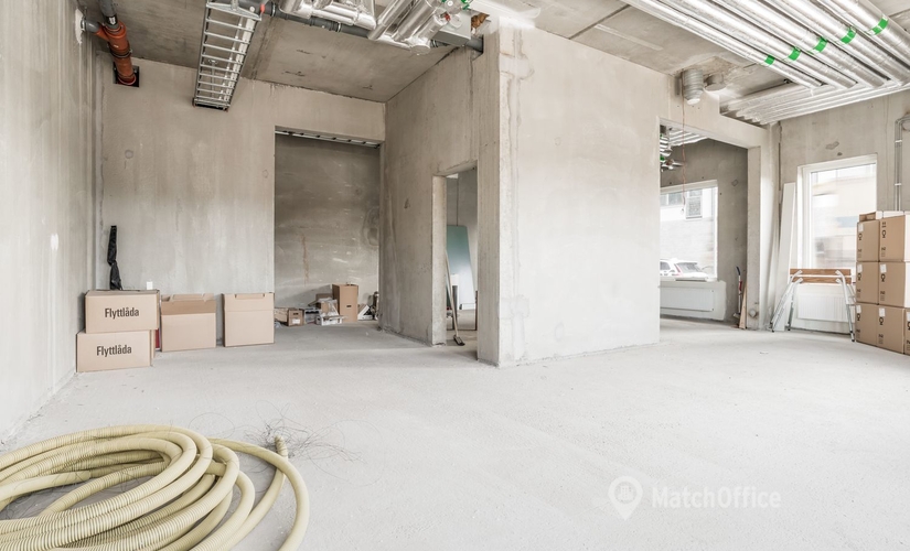 97 m² Lagerhall för uthyrning i Huddinge, Lackerargränd 1 (141 46) - 0 | MatchOffice